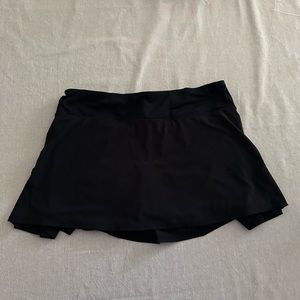Lululemon size 6 skort